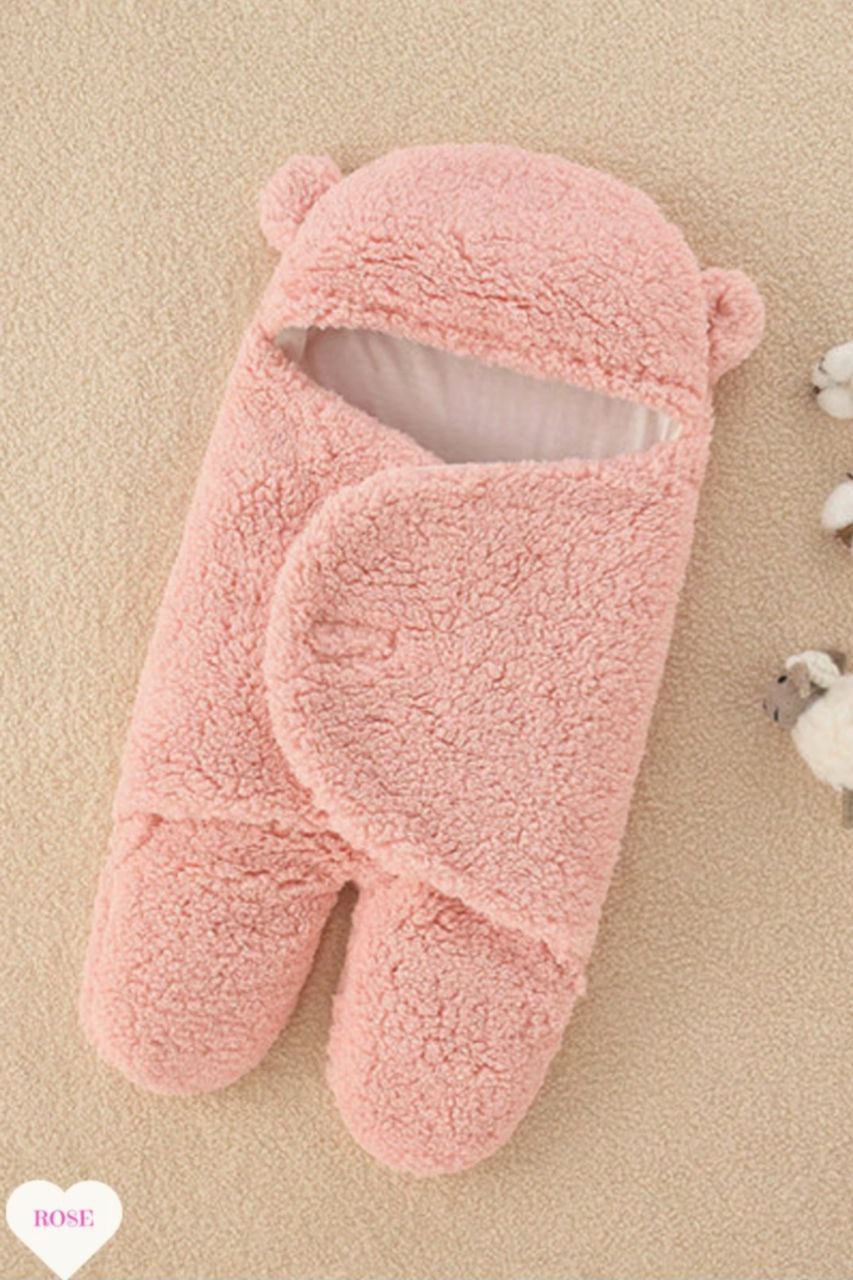 🧸 بطانية الدب للأطفال – من 0 إلى 12 شهر
