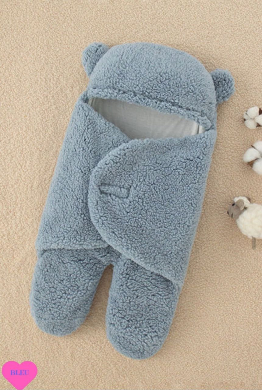 🧸 بطانية الدب للأطفال – من 0 إلى 12 شهر
