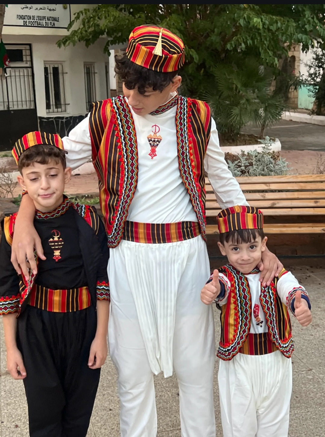 طقم 5 قطع تقليدية قبائلية  للأطفال 🐻😍 مع بابوش مجاني لكل طقم 🎁 🤝🏻❤️